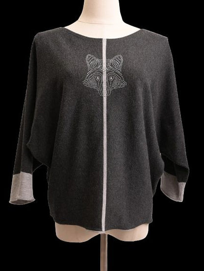 EXCELLENT Laurel Gray Sweater Size S with Rhinestone Animal Design