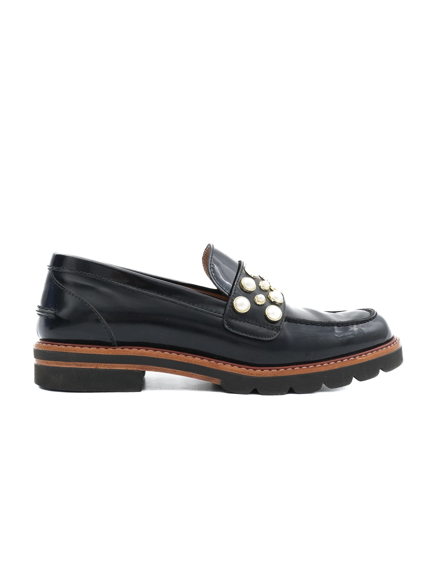 excellent stuart weitzman black leather loafers size 36.5 with pearls & studs