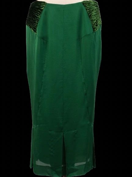 excellent tom ford green silk skirt with ruching and pleats, size m