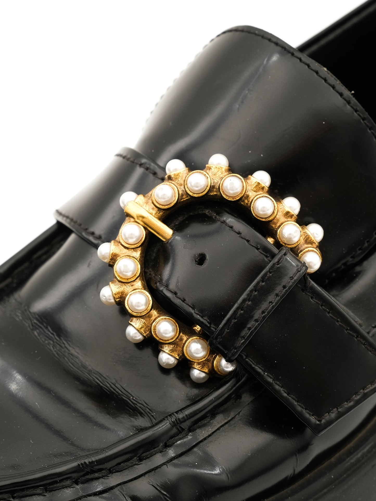 average uterque black leather platform loafers with buckle size 39