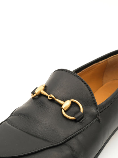 Excellent Gucci Black Leather Loafers with Decorative Gold Bit