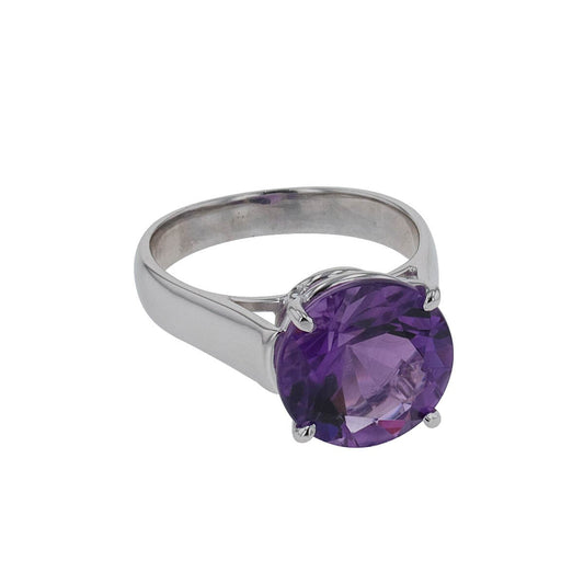 Amethyst and gold ring