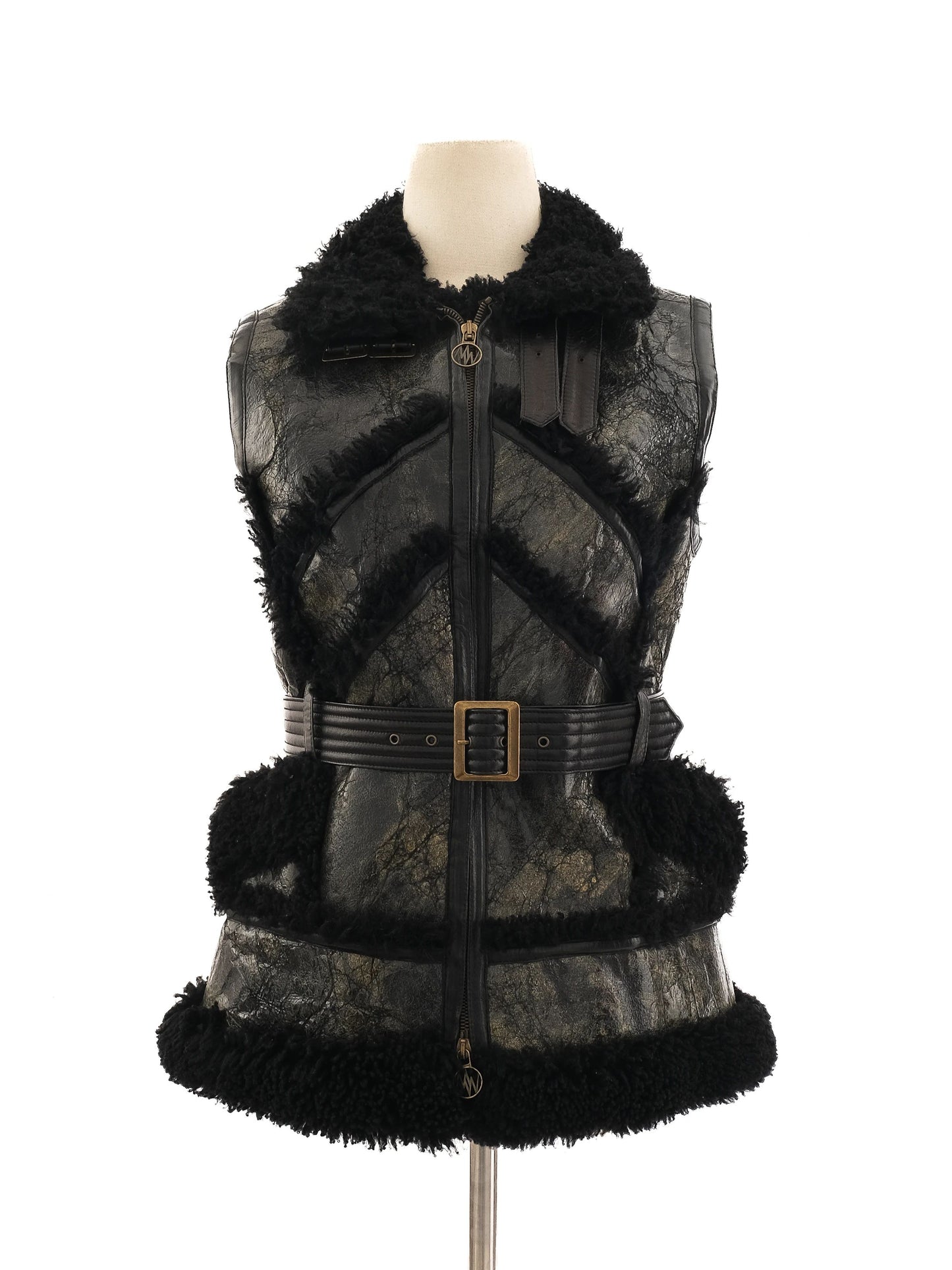 excellent black leather sleeveless vest size l with fluffy texture