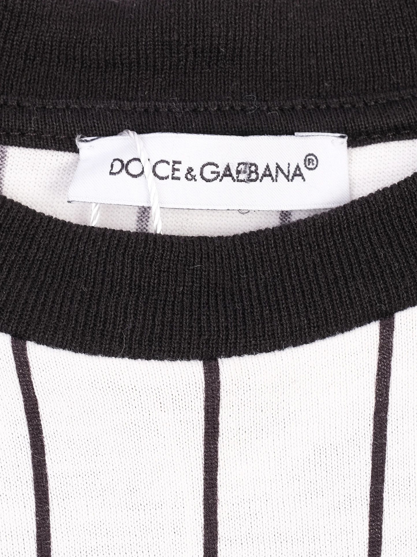 excellent dolce gabbana t-shirt for kids size 8 black & white