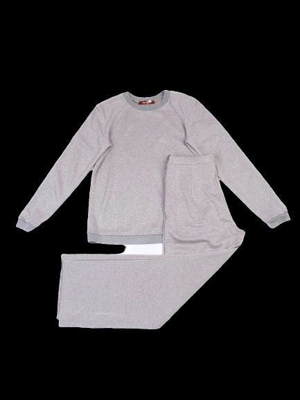 max mara gray womenõs knit top and pants set excellent condition