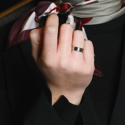 Boucheron Godron platinum ring