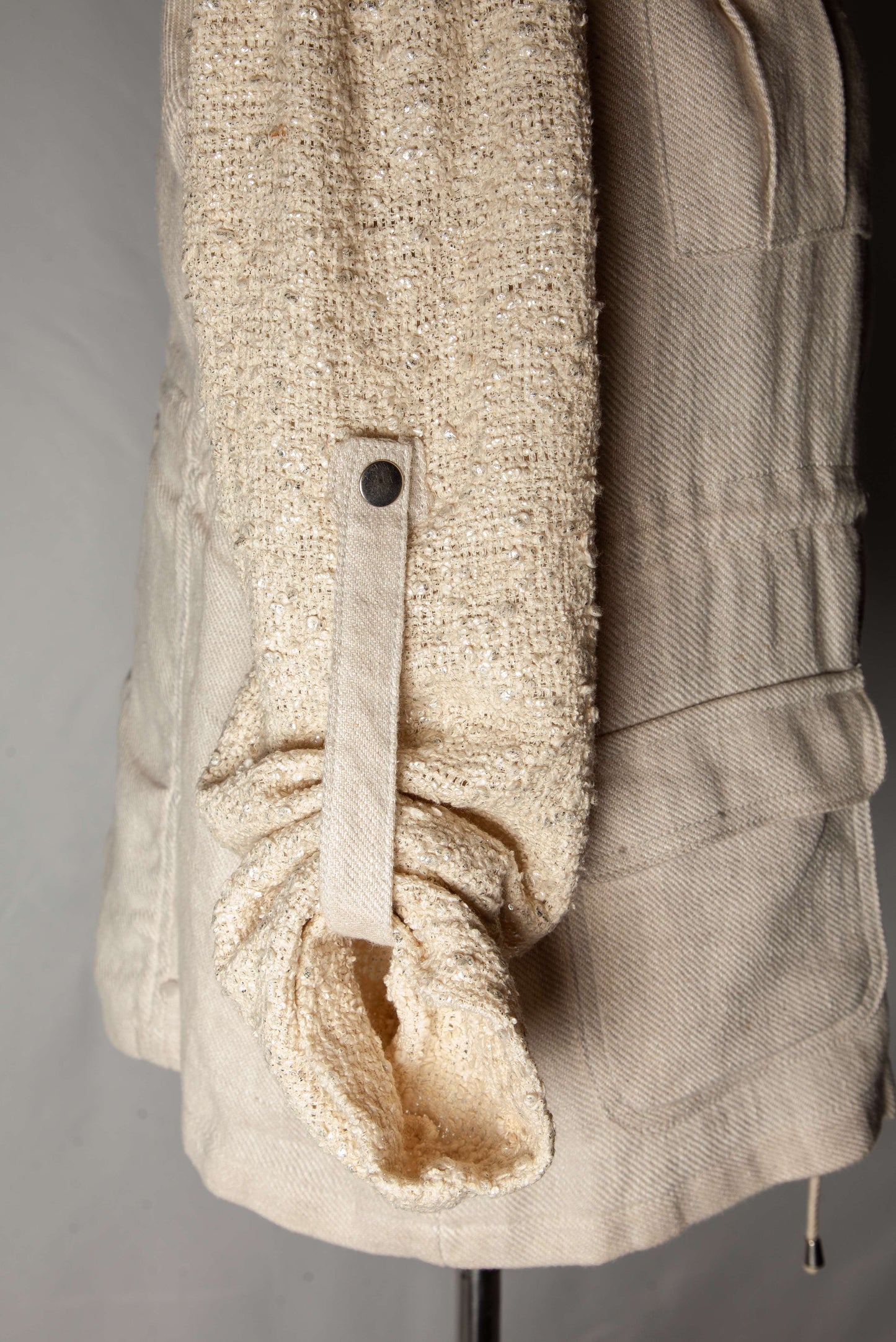 average generation love white jacket with high collar and textured sleeves