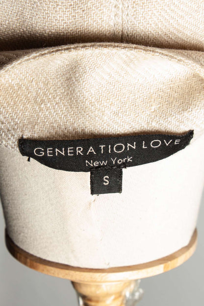 Average Generation Love White Jacket with High Collar and Textured Sleeves
