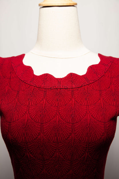 Excellent Alaia Red Cashmere Wool Dress with Scalloped Details
