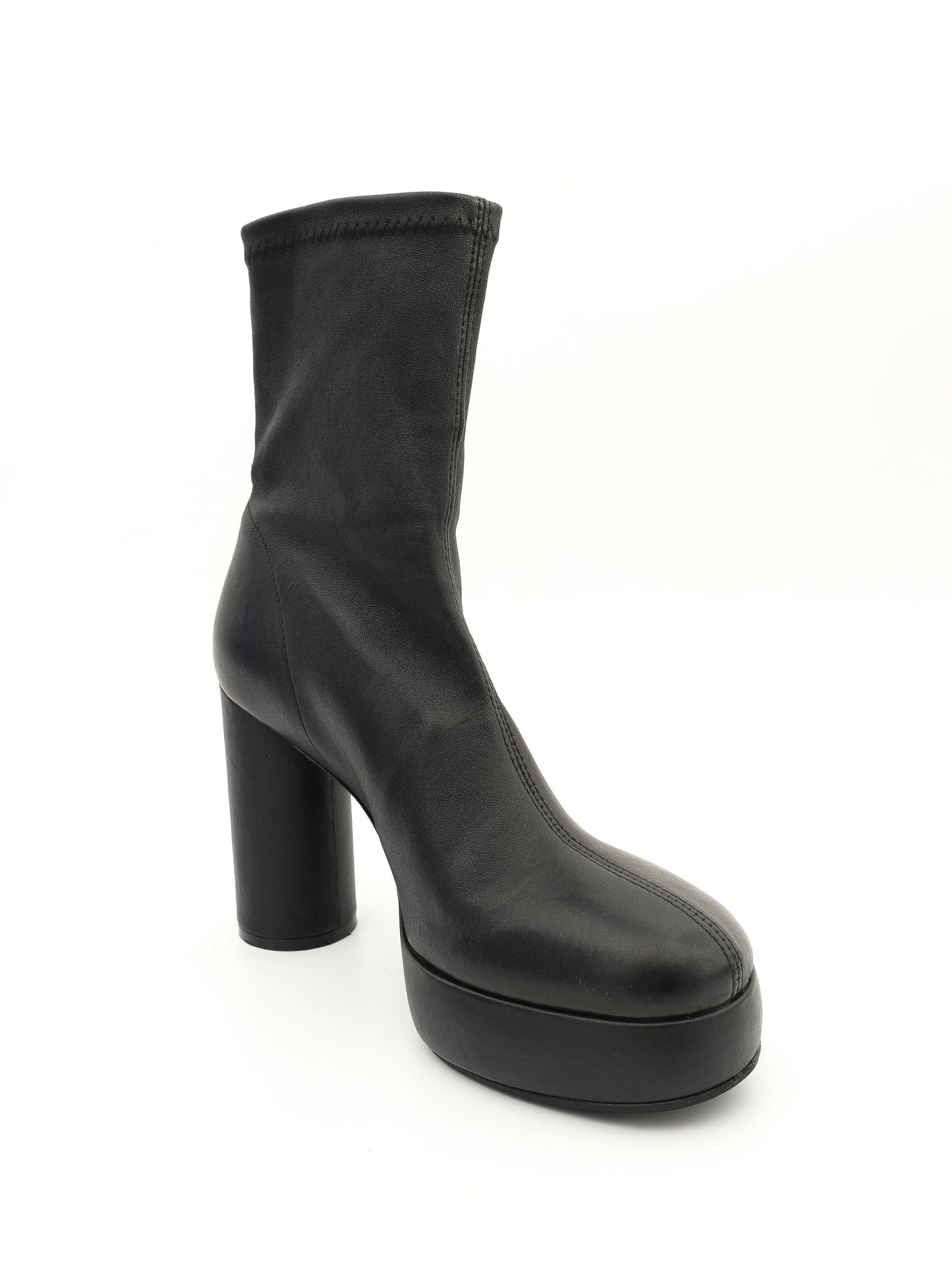vic matie black leather high-heeled ankle boots size 37