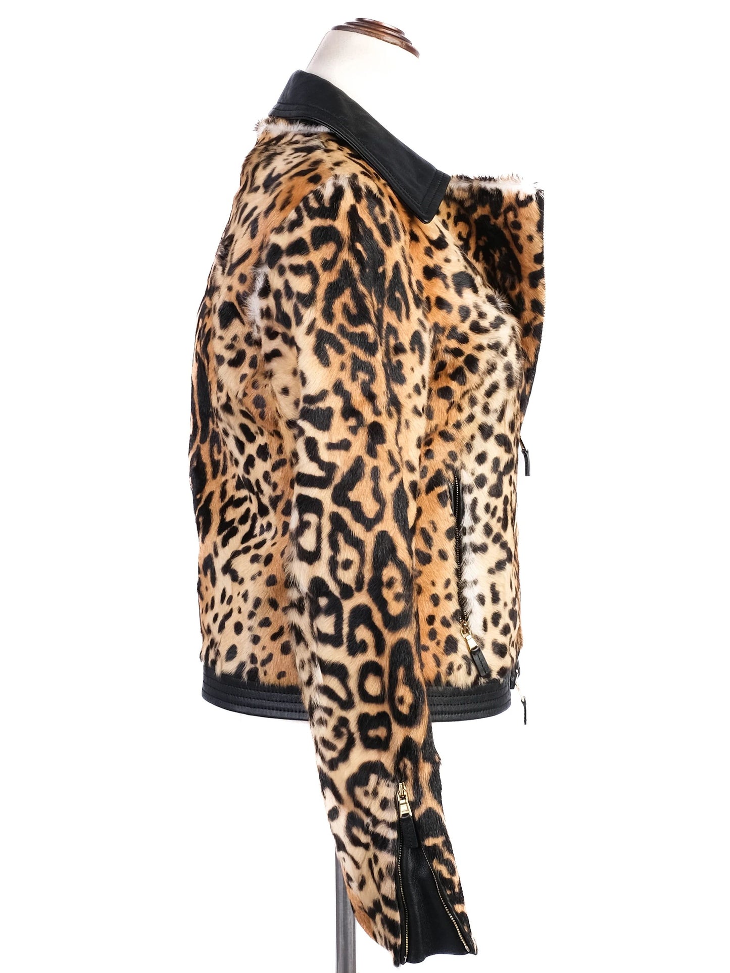excellent etro leopard print leather jacket with black accents size m
