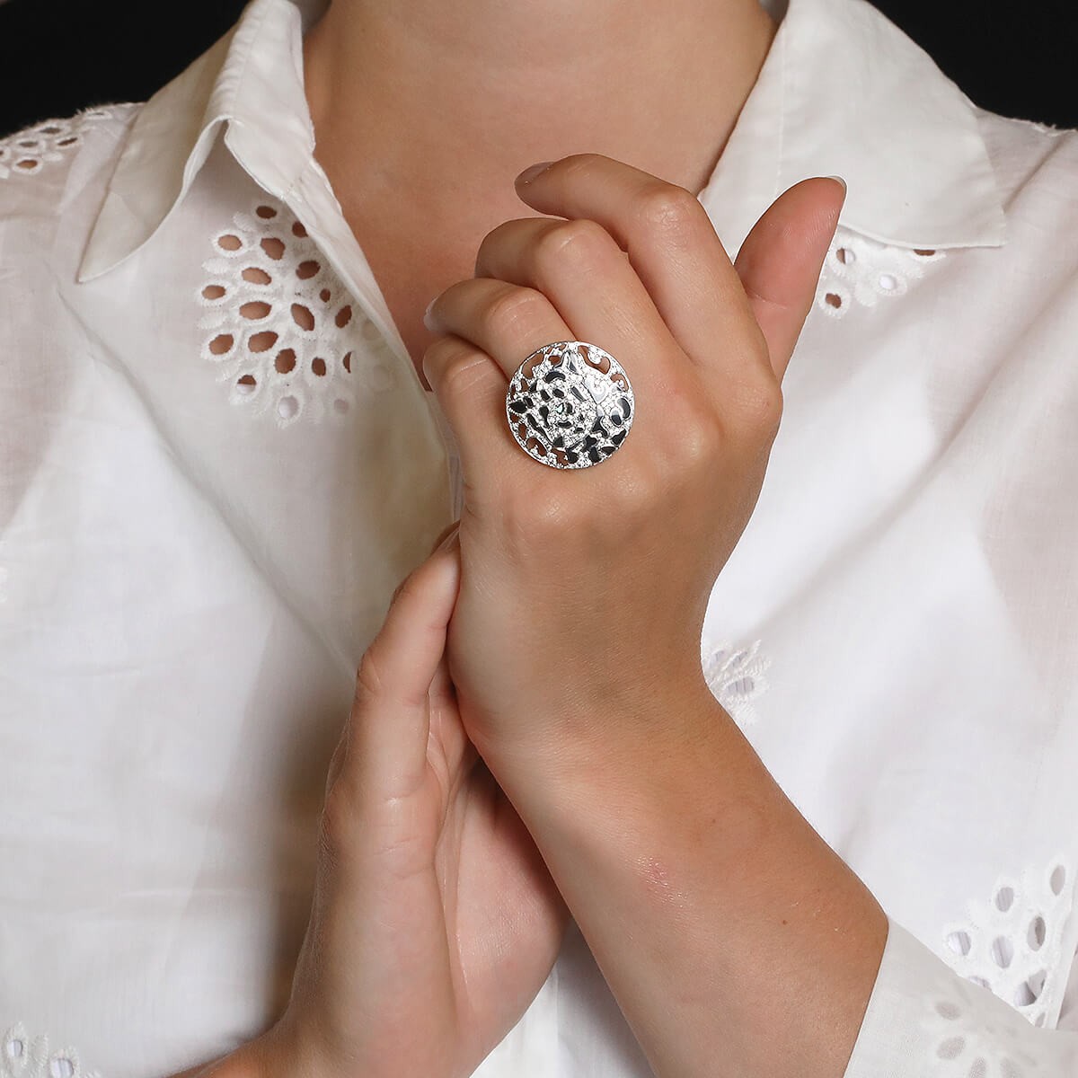 cartier panthere tsavorites, diamonds and gold ring