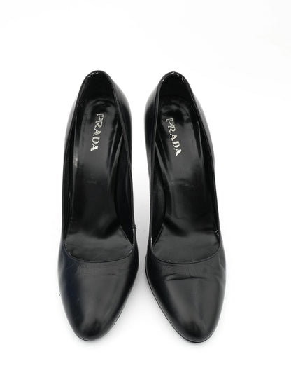 Average Prada Black Leather High-Heeled Pumps Size 40