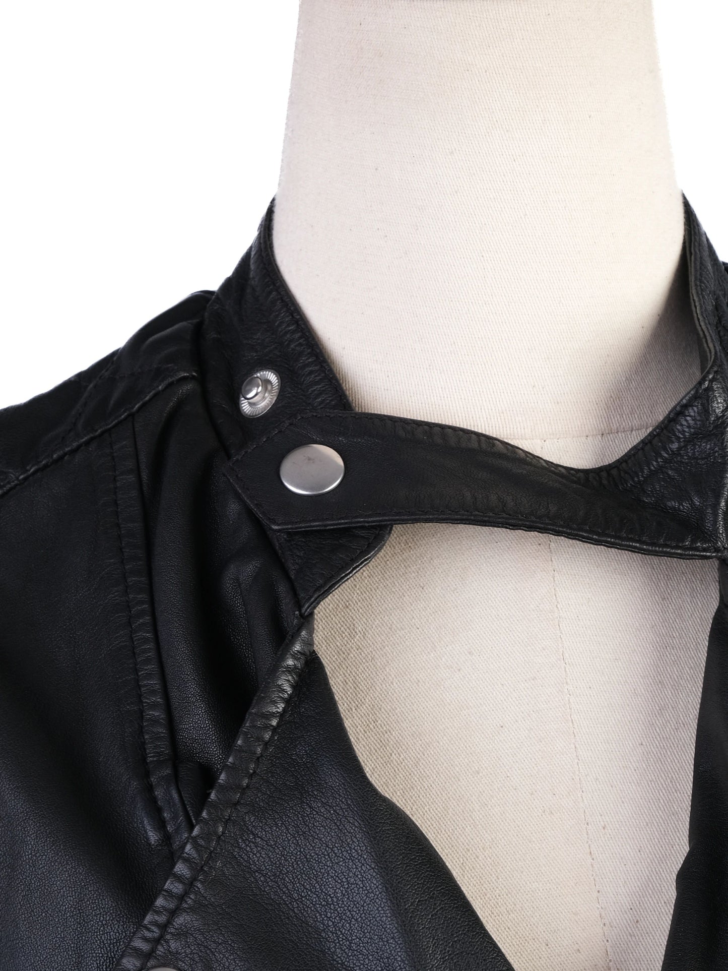excellent high black leather vest size s edgy design with zippered pockets