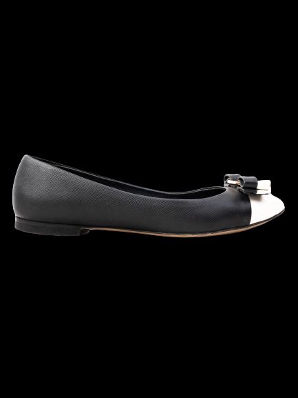 excellent salvatore ferragamo black & white leather flats with bow