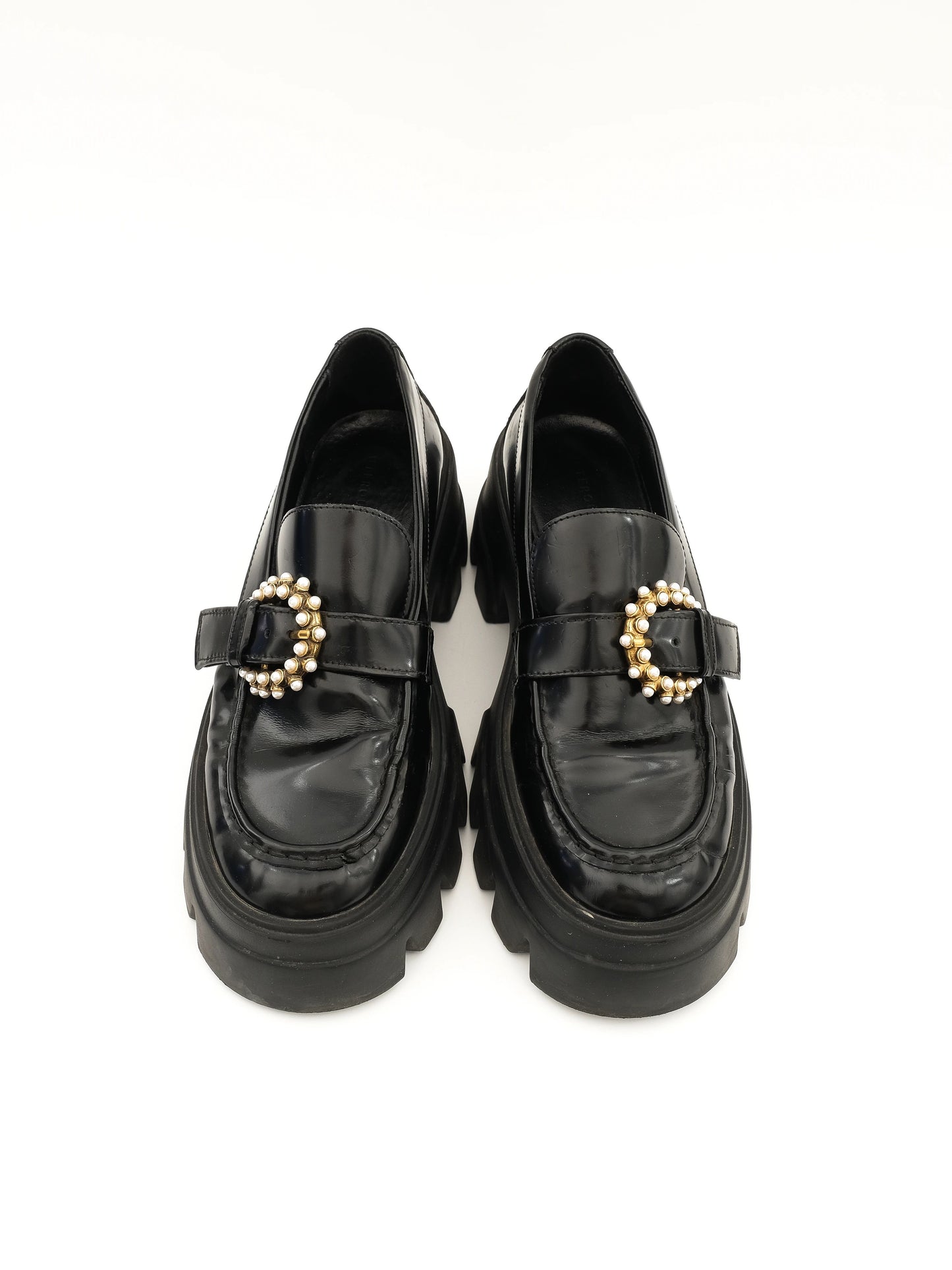 average uterque black leather platform loafers with buckle size 39