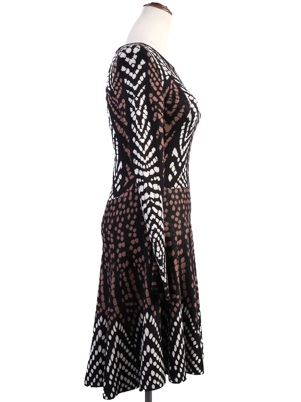 bcbgmaxazria women's xs silk geometric pattern dress excellent condition