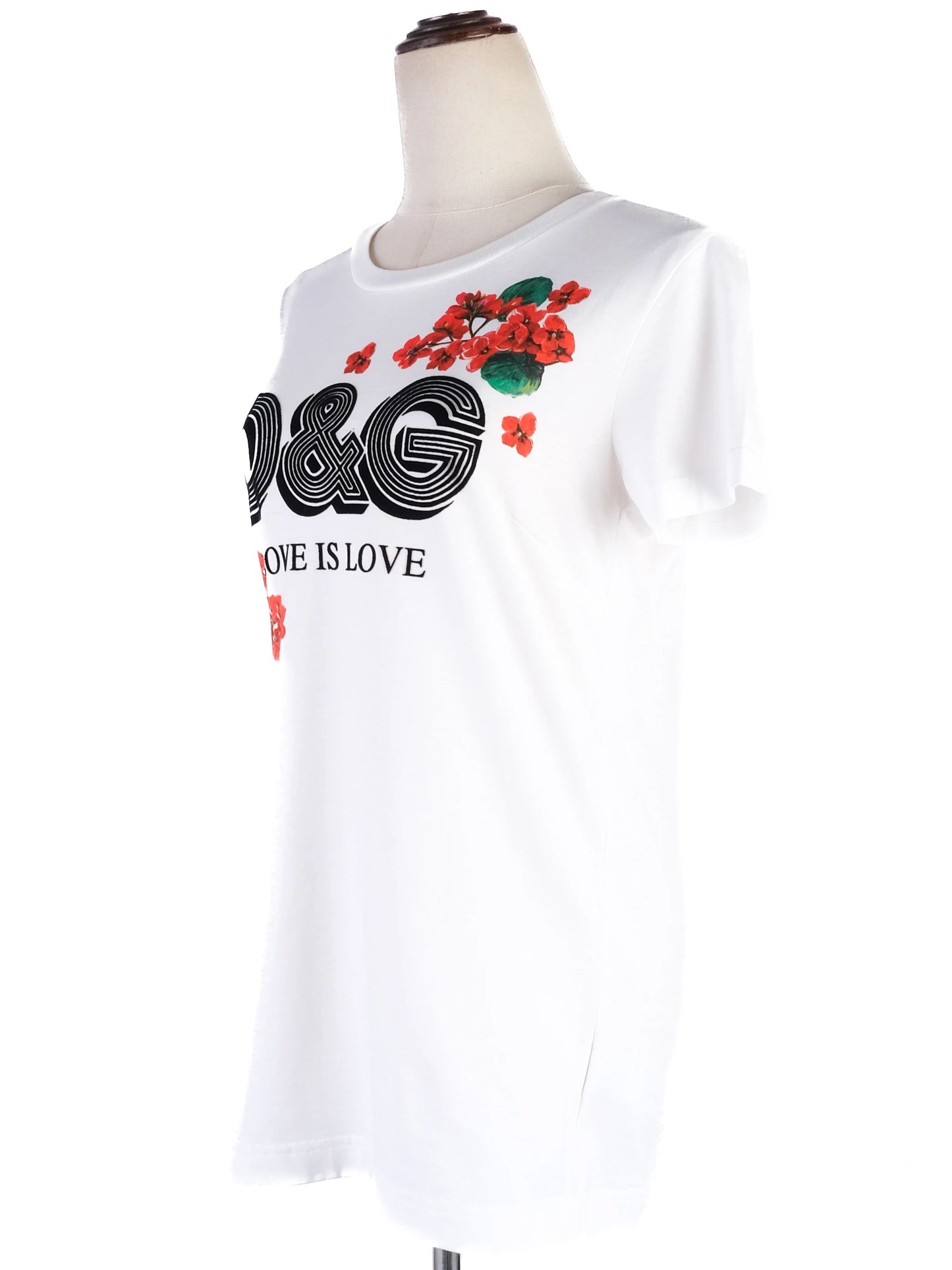 excellent dolce gabbana white t-shirt d&g love is love size m