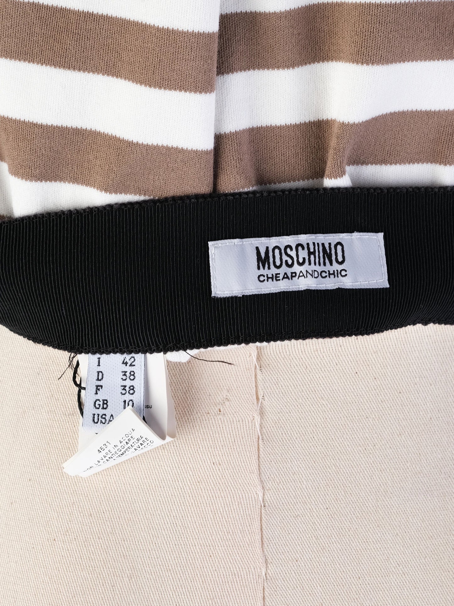 excellent moschino striped skirt size m with black pockets & buckle