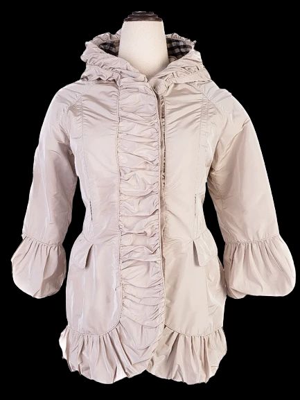 average burberry women's ruffled beige jacket size 10y/140 cm