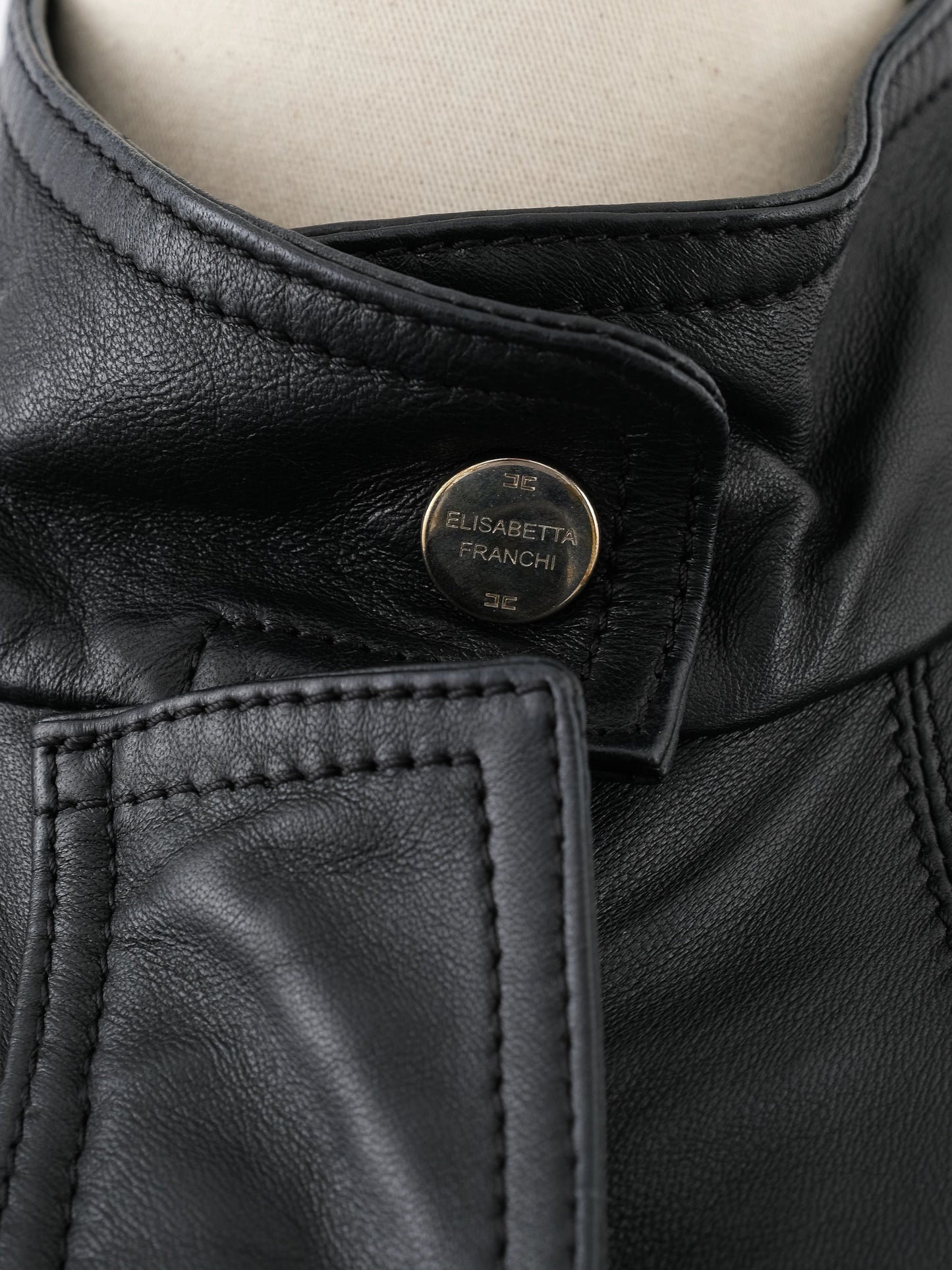 excellent elisabetta franchi black leather coat size m