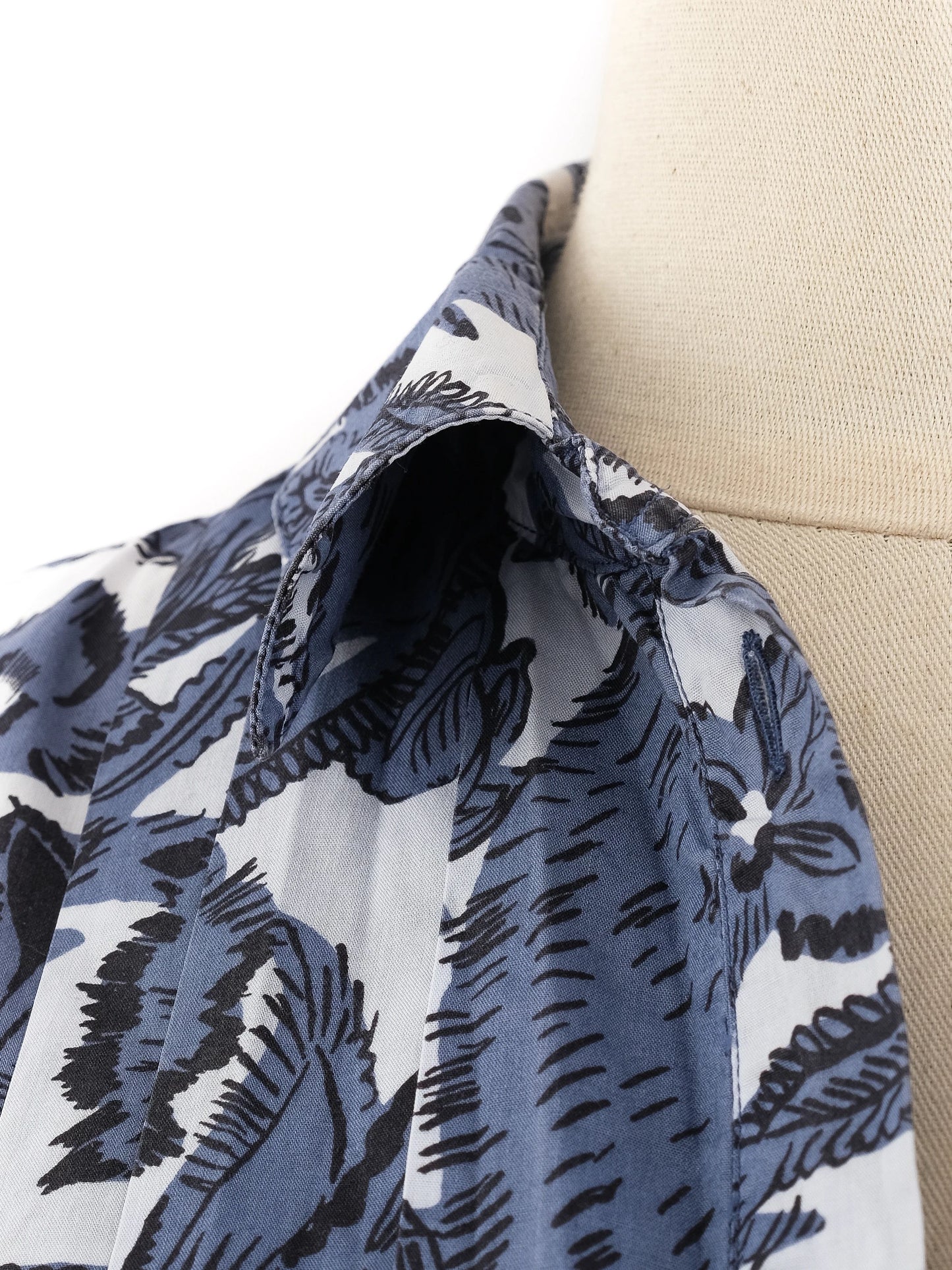 burberry blue floral animal print button-up shirt women size m
