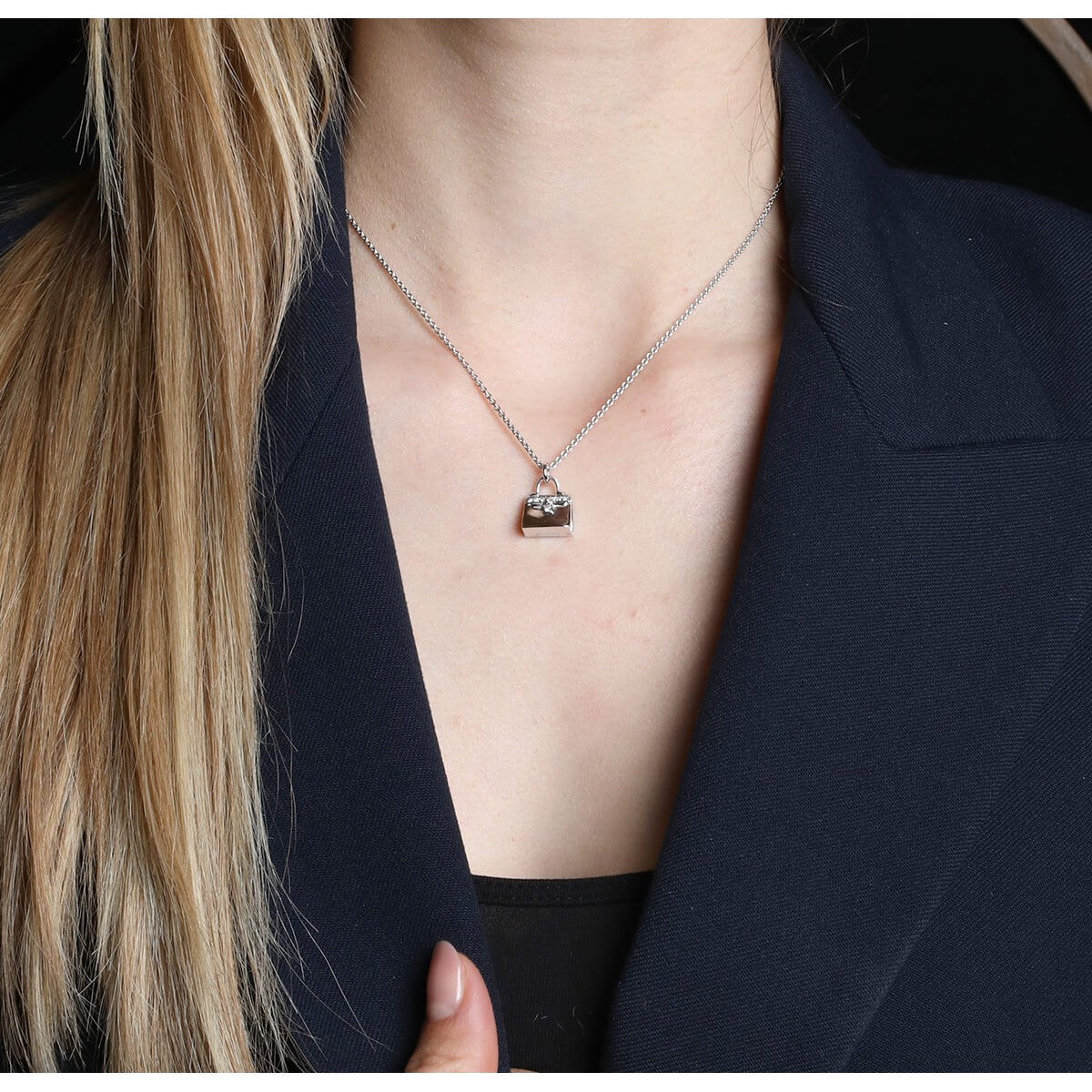 Hermes Amulette Birkin diamonds and gold pendant