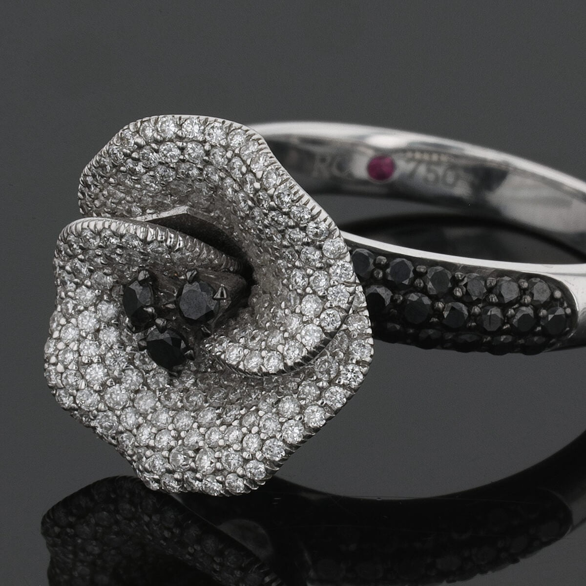 roberto coin diamonds and gold ring