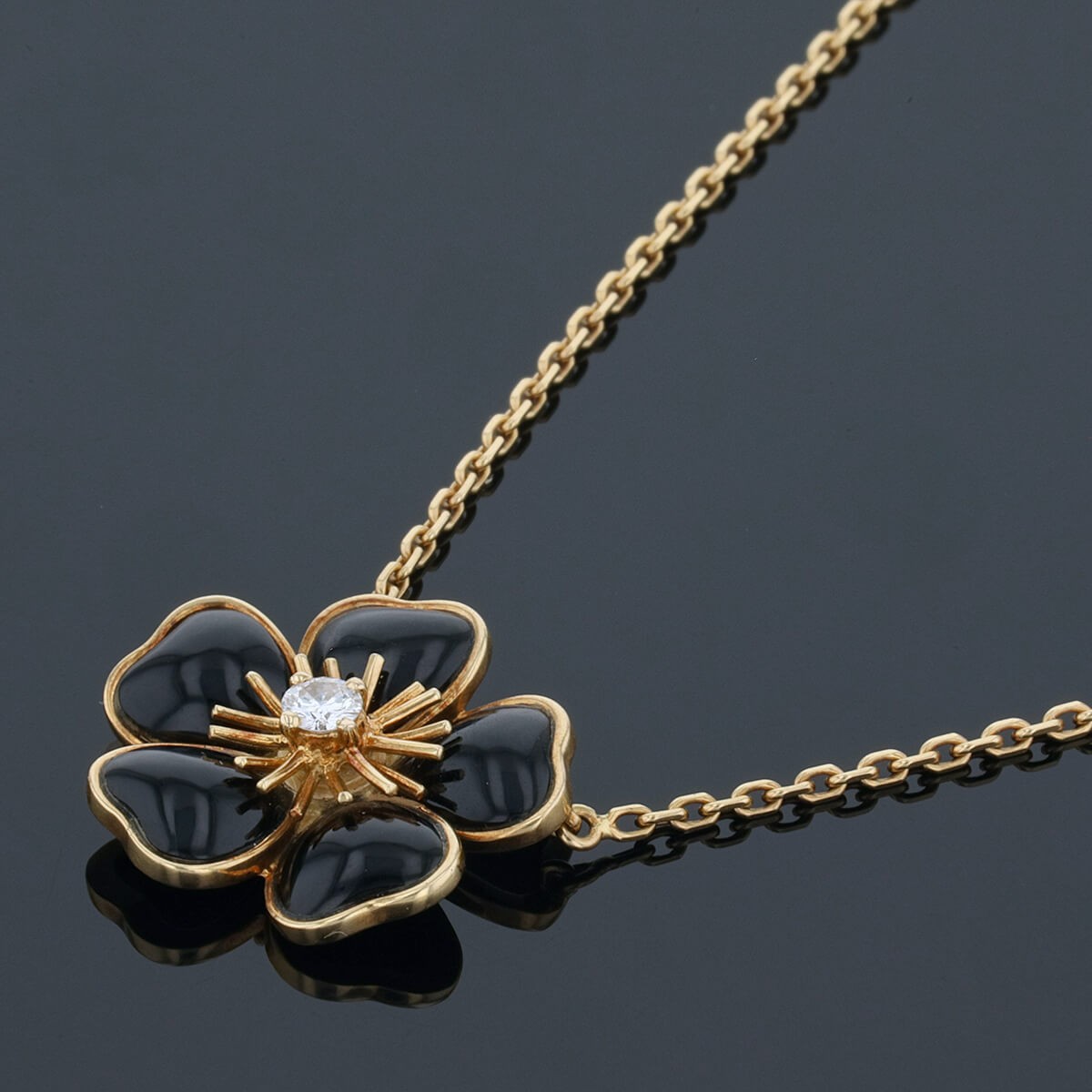 van cleef & arpels onyx, diamond and gold necklace