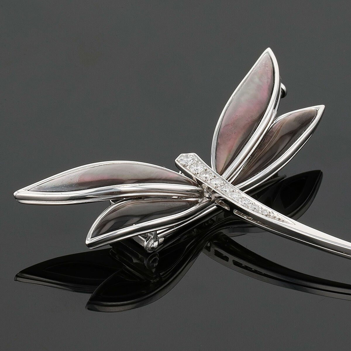 van cleef & arpels libellule mother-of-pearl, diamonds and gold brooch