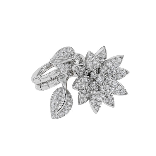Van Cleef & Arpels Lotus diamonds and gold ring