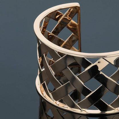 Verdura Criss Cross gold bracelet