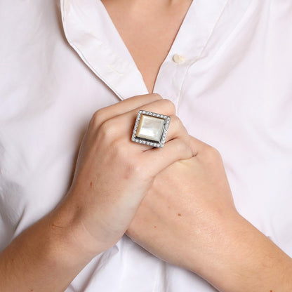 Victoria Casal diamonds, mother-of-pearl and gold ring